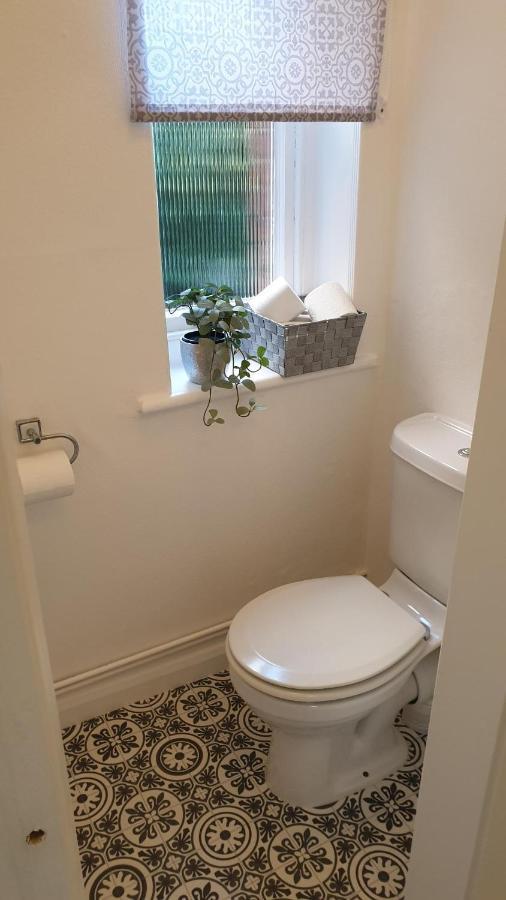 Beautiful Garden Apartment In Leafy St Leonards 5 Mins To Beach Exterior photo